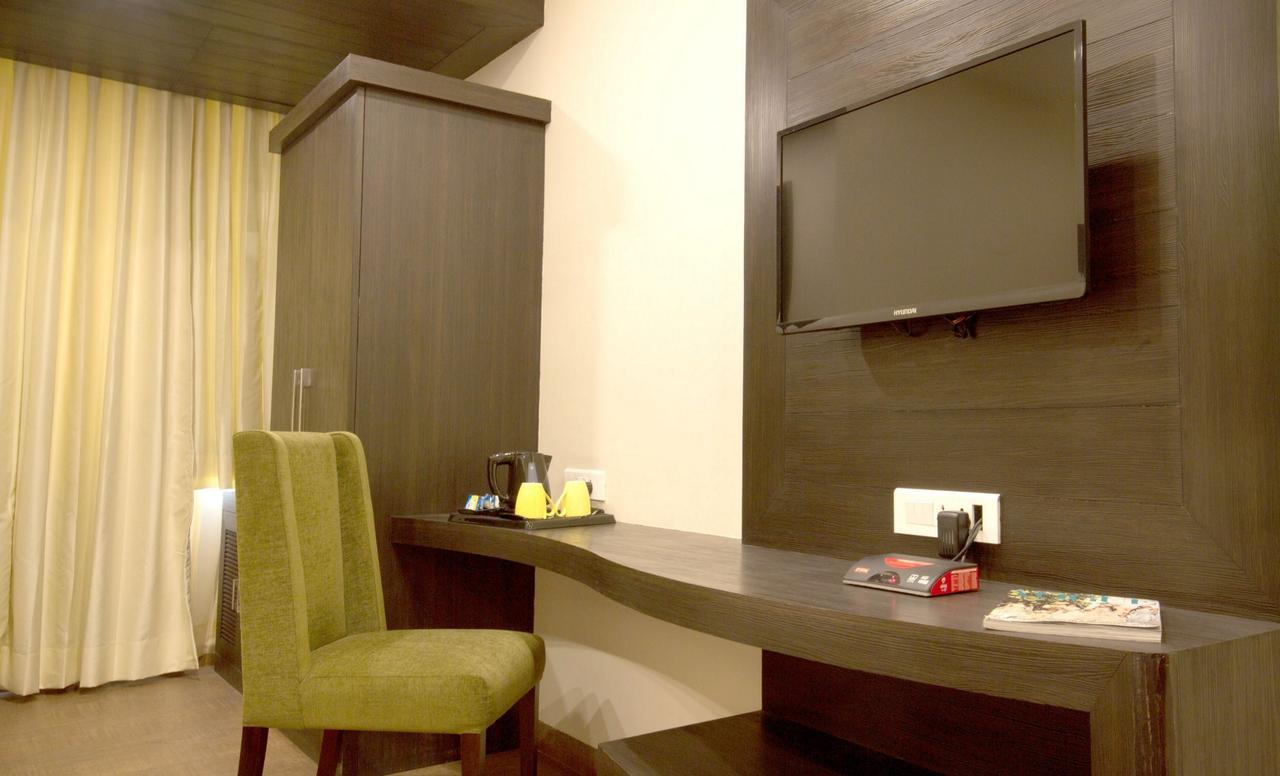 The Livin Hotel Jaipur Buitenkant foto